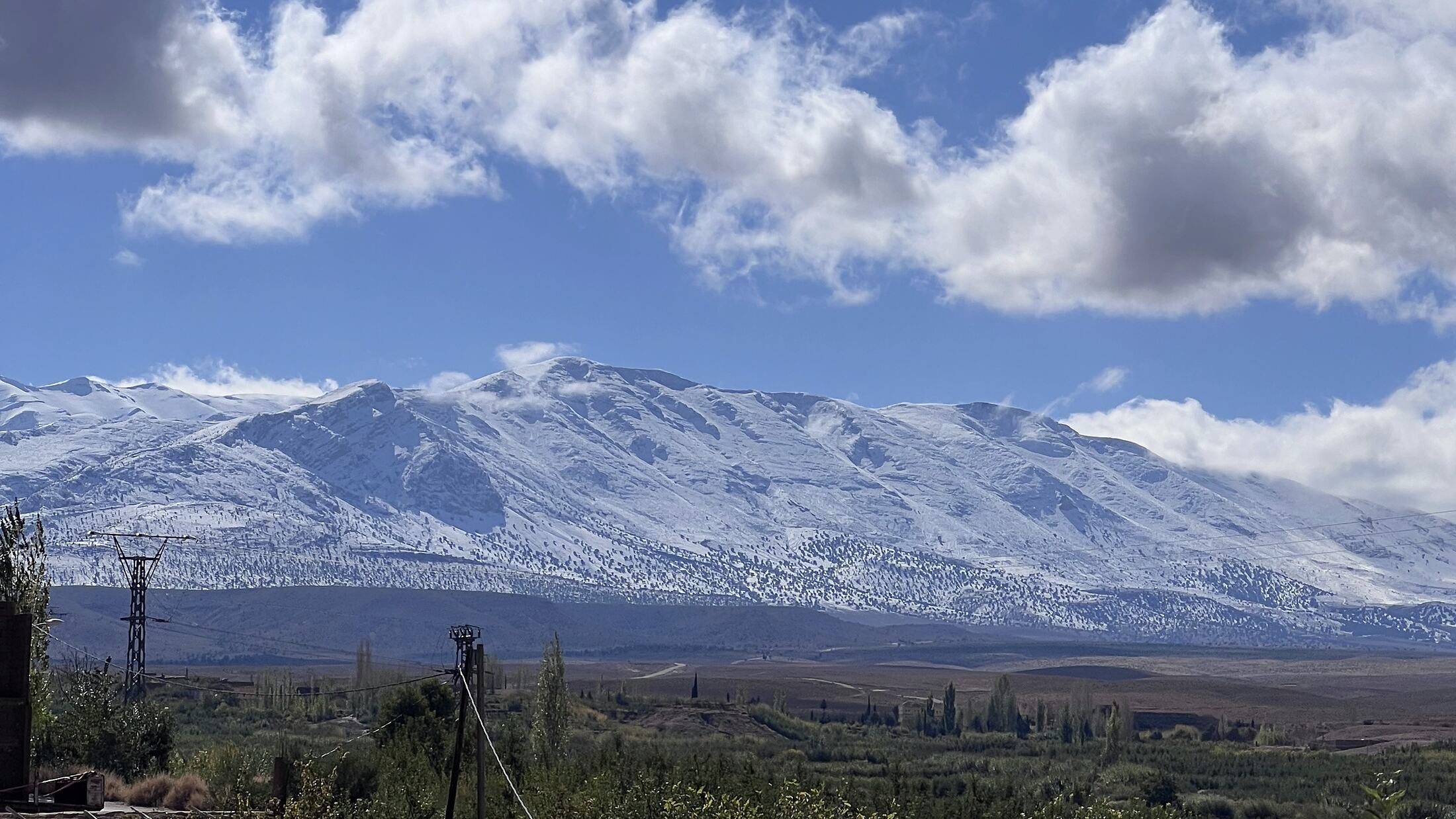 Le Jbel Ayachi enneigé vu depuis la maison, Azegzaw